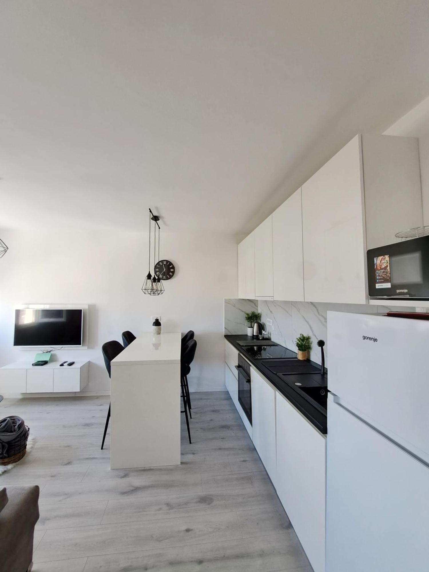 New! Top Apartment, Split View From Above ภายนอก รูปภาพ