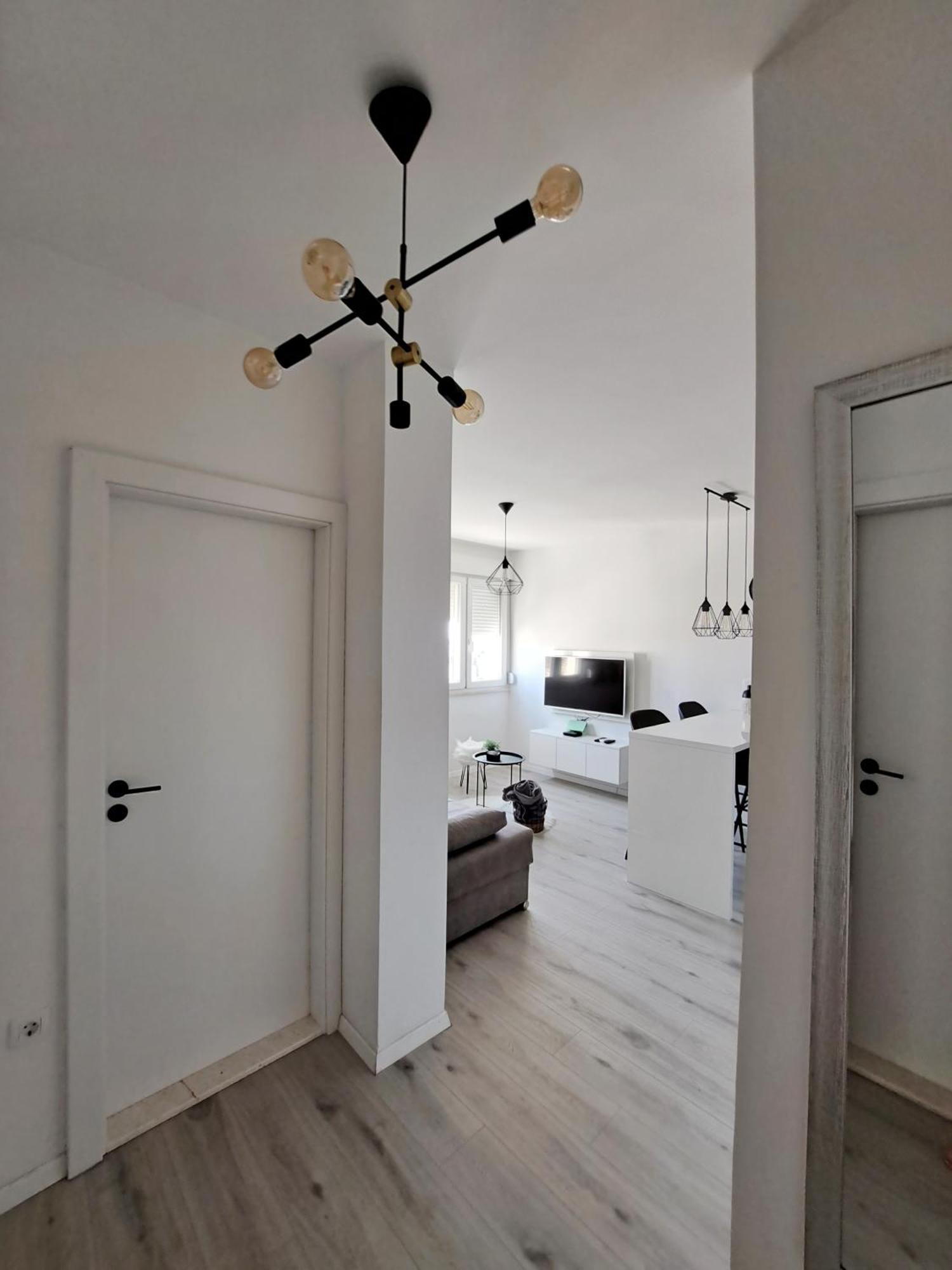 New! Top Apartment, Split View From Above ภายนอก รูปภาพ